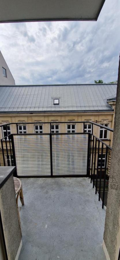 3 Rooms Apartment Podgorze Citybeat #3 Krakow Ngoại thất bức ảnh